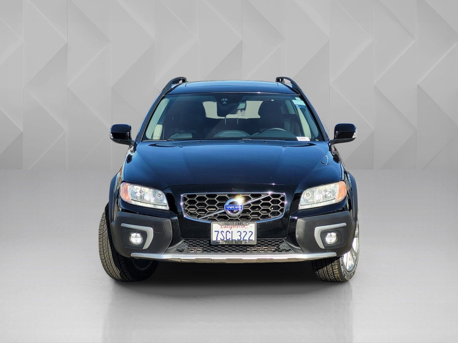 Used 2016 Volvo XC70 Premier with VIN YV4612NK7G1235056 for sale in Palo Alto, CA