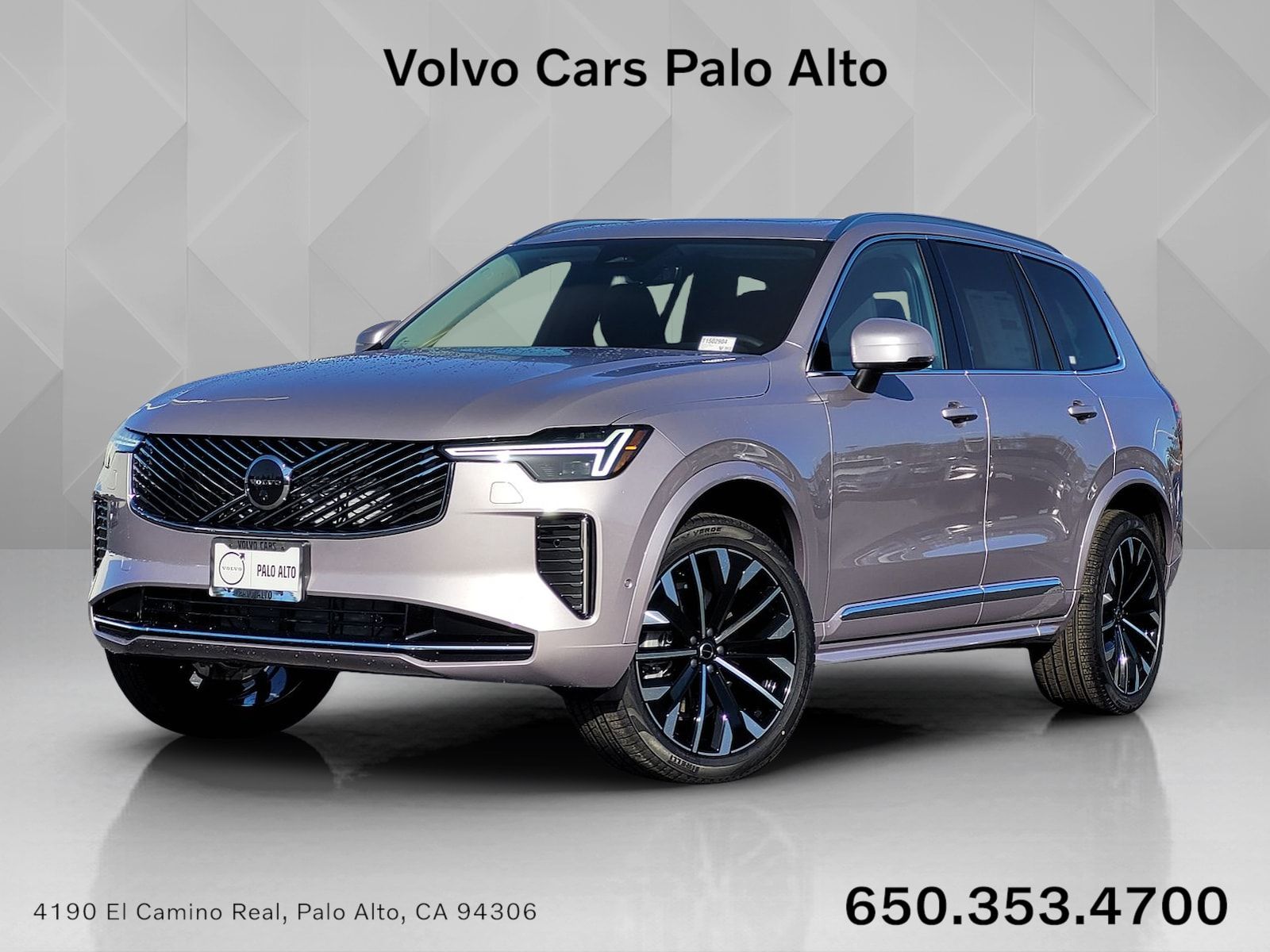 2026 Volvo XC90 B5 Plus Bright 4WD's photo