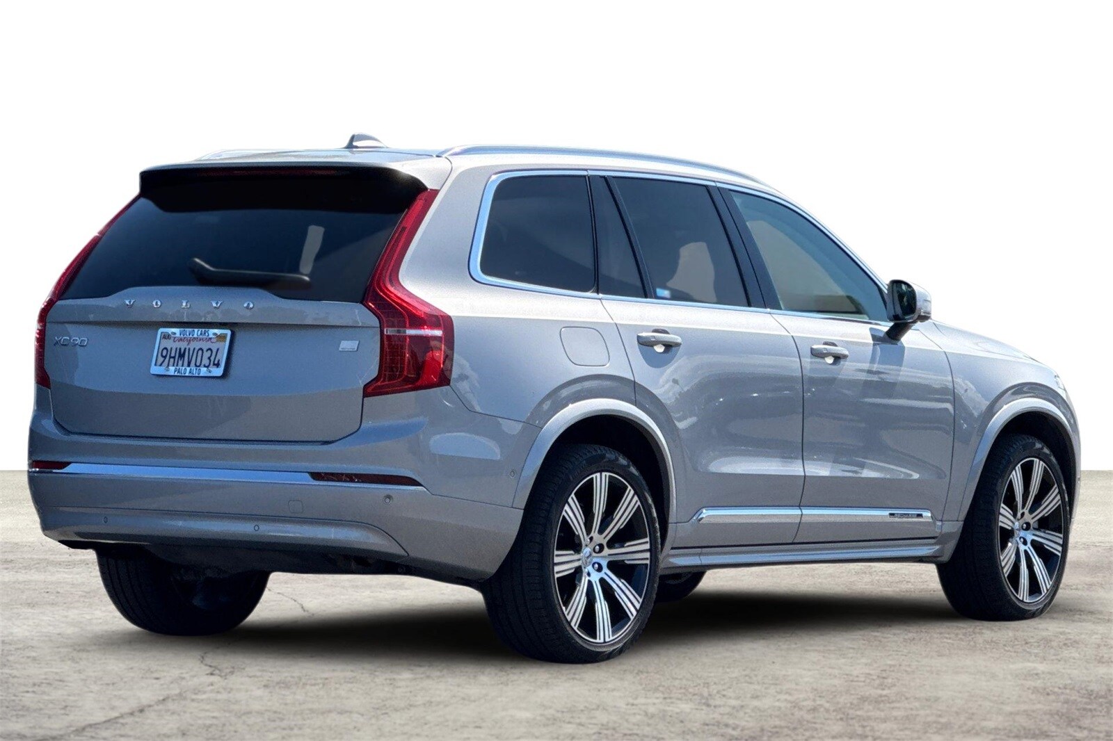 2024 Volvo XC90 Recharge T8 Plus photo 3
