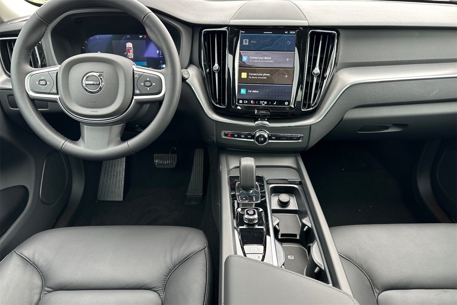 2025 Volvo XC60 B5 Core photo 3
