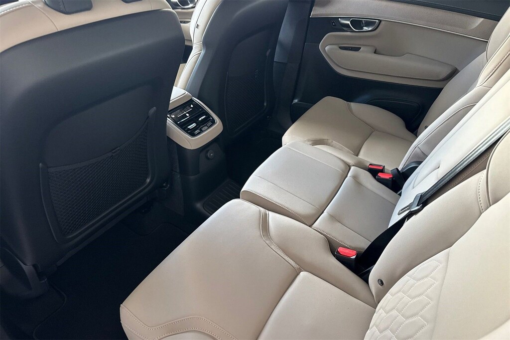 New 2026 Volvo XC90 plug-in hybrid T8 Plus 7-Seater SUV