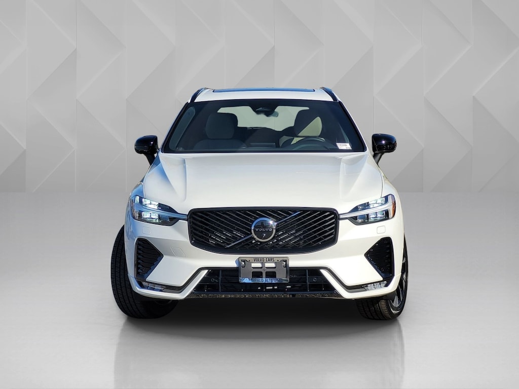 New 2026 Volvo XC60 B5 Plus SUV