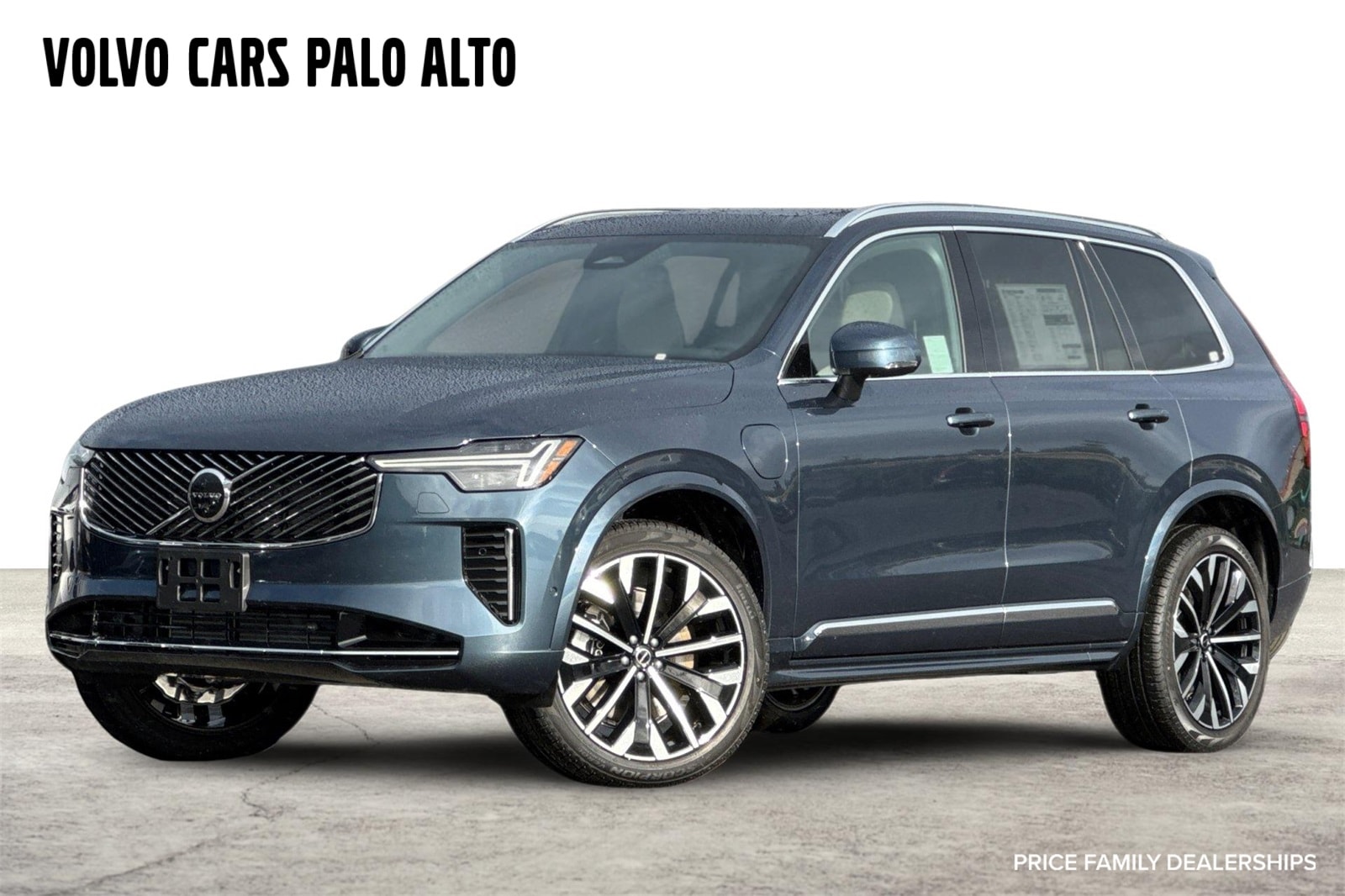 2026 Volvo XC90 Plus's photo