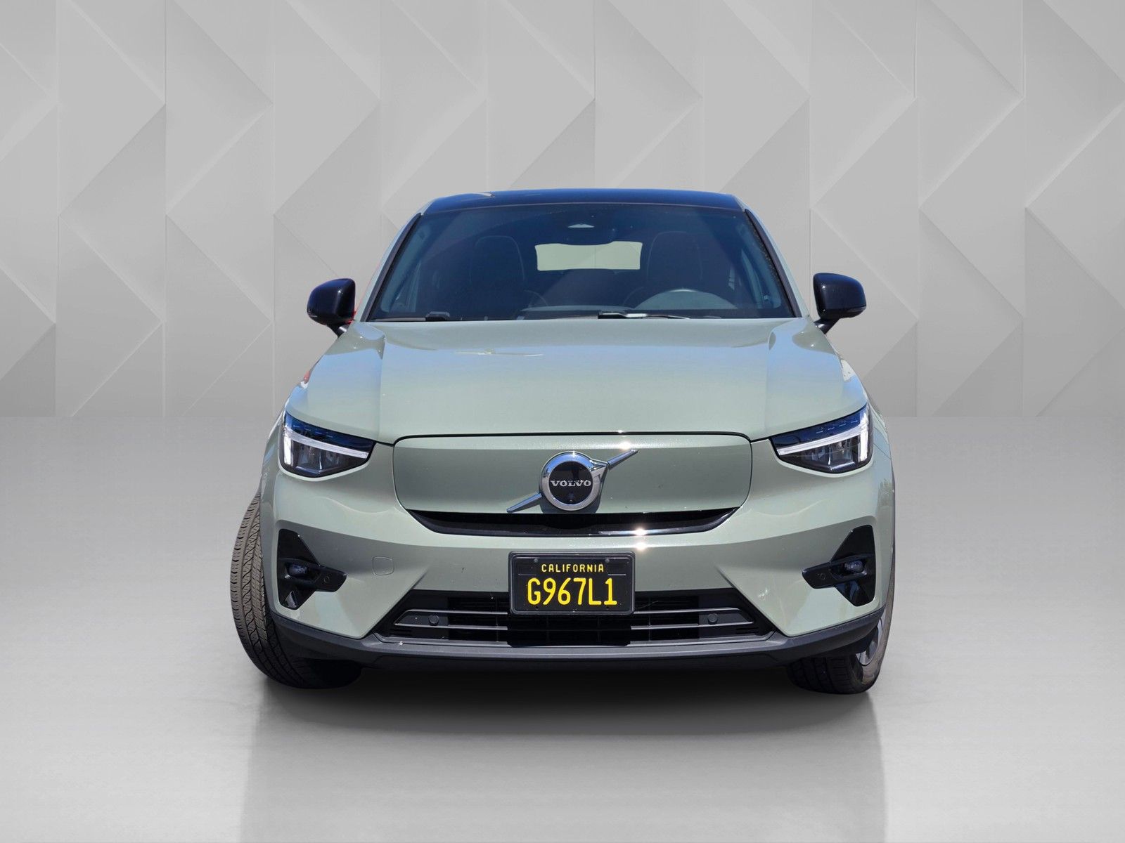 Used 2023 Volvo C40 Plus with VIN YV4ED3GL2P2059932 for sale in Palo Alto, CA