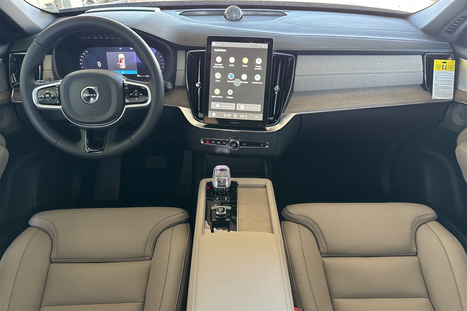 2026 Volvo XC90 photo 3