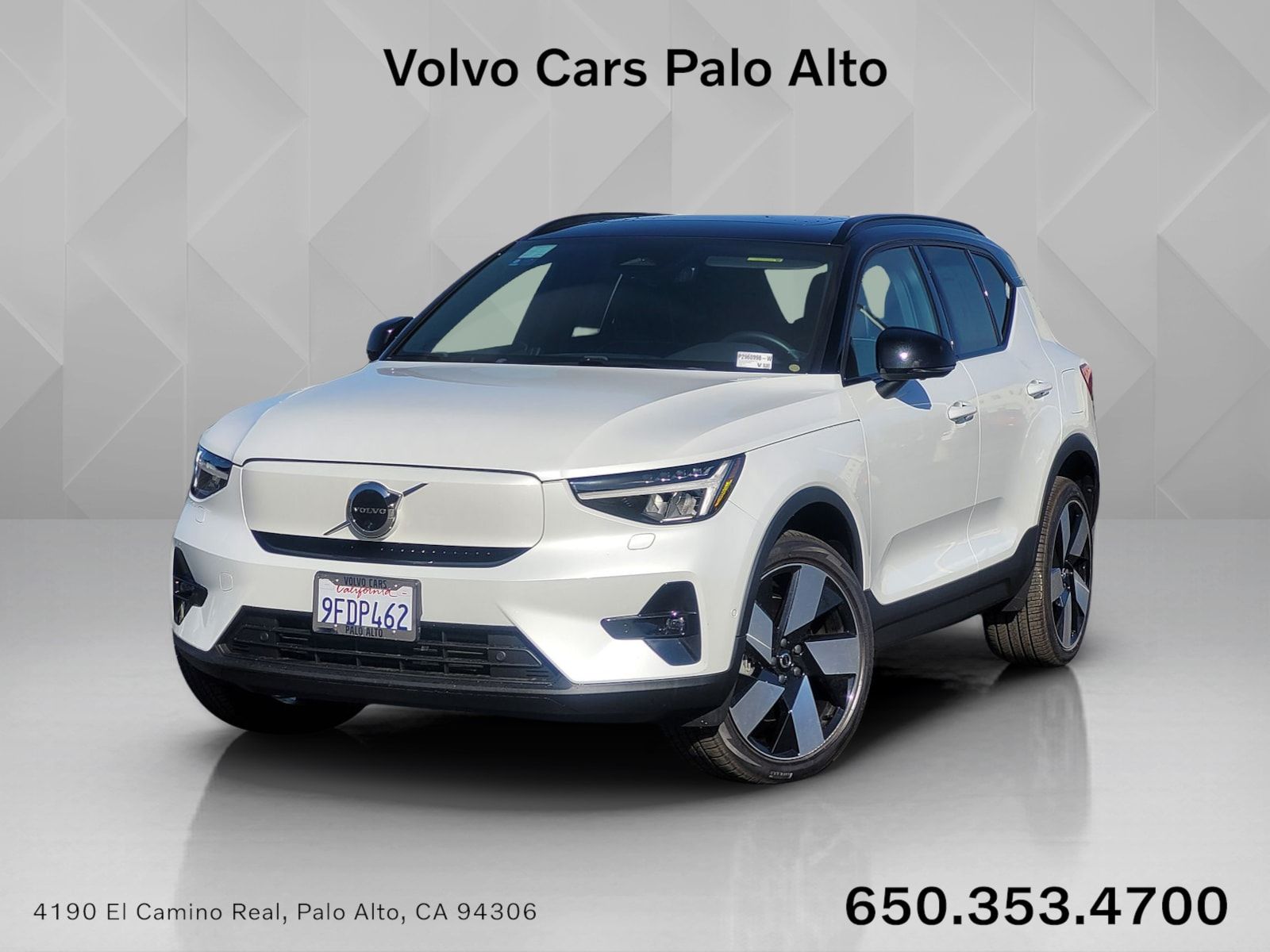 2023 Volvo XC40 Plus