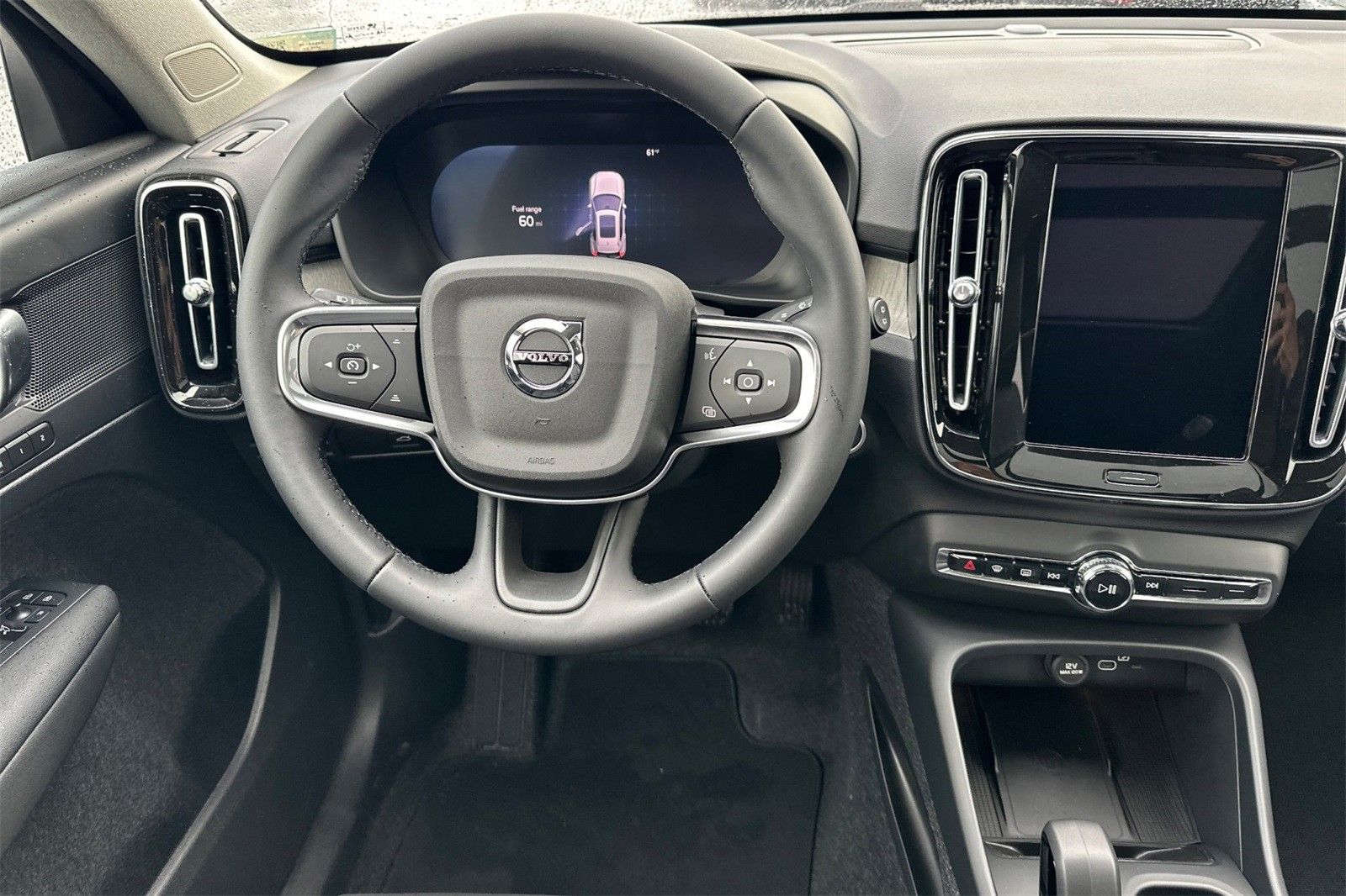 2025 Volvo XC40 Core - Photo 13