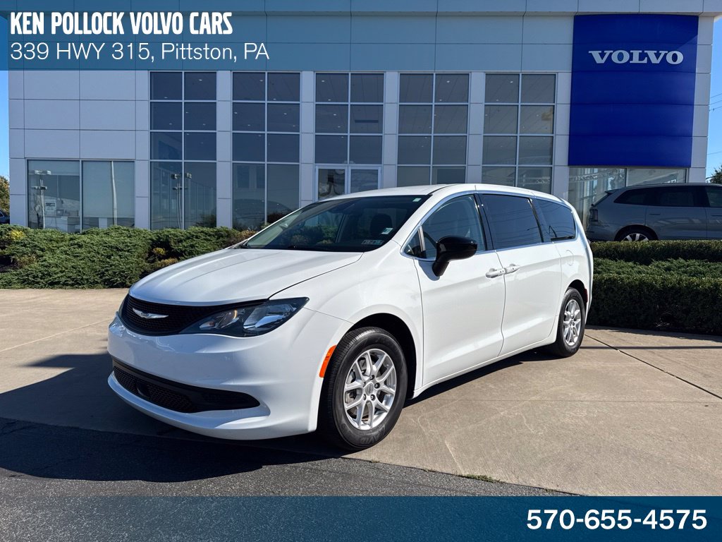 2024 Chrysler Voyager