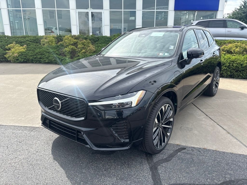 New 2026 Volvo XC60 plug-in hybrid T8 Ultra SUV