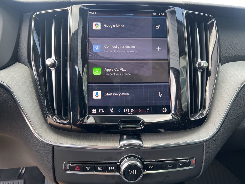 2025 Volvo XC60 Plus - Photo 20