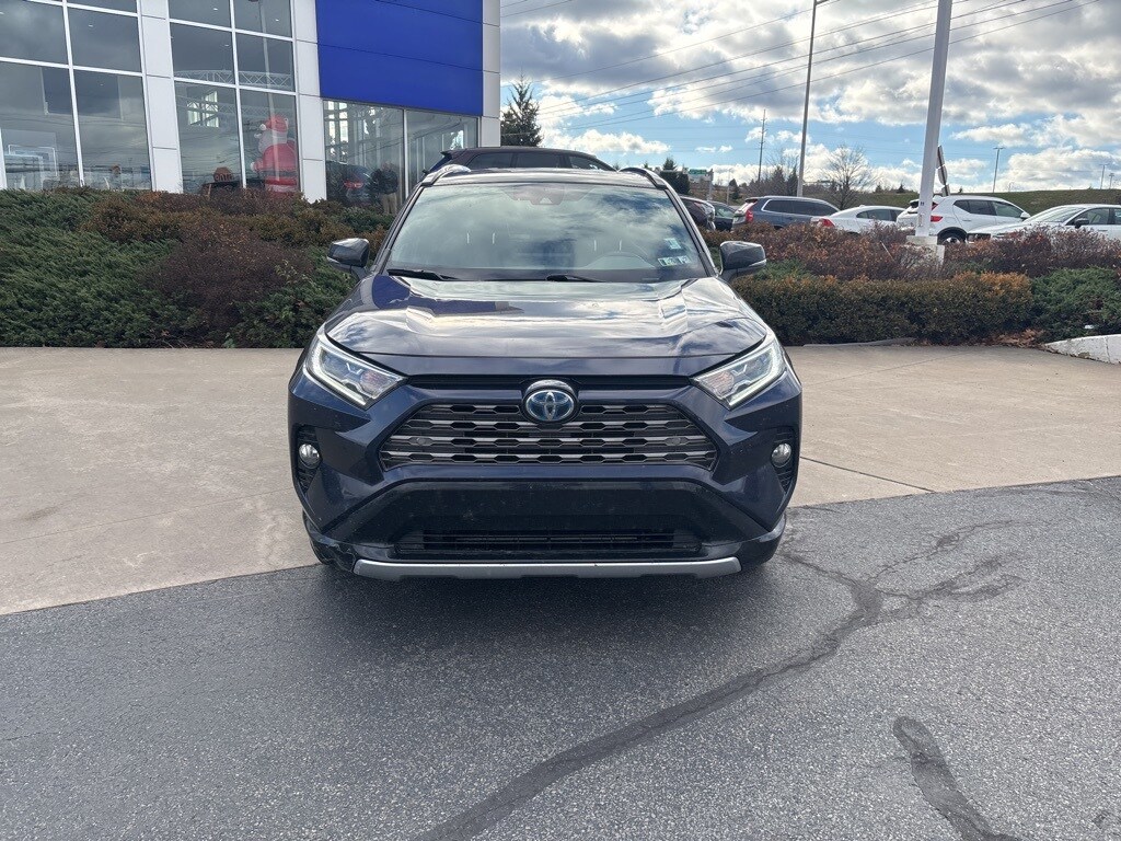 2021 Toyota RAV4 Hybrid XSE photo 2