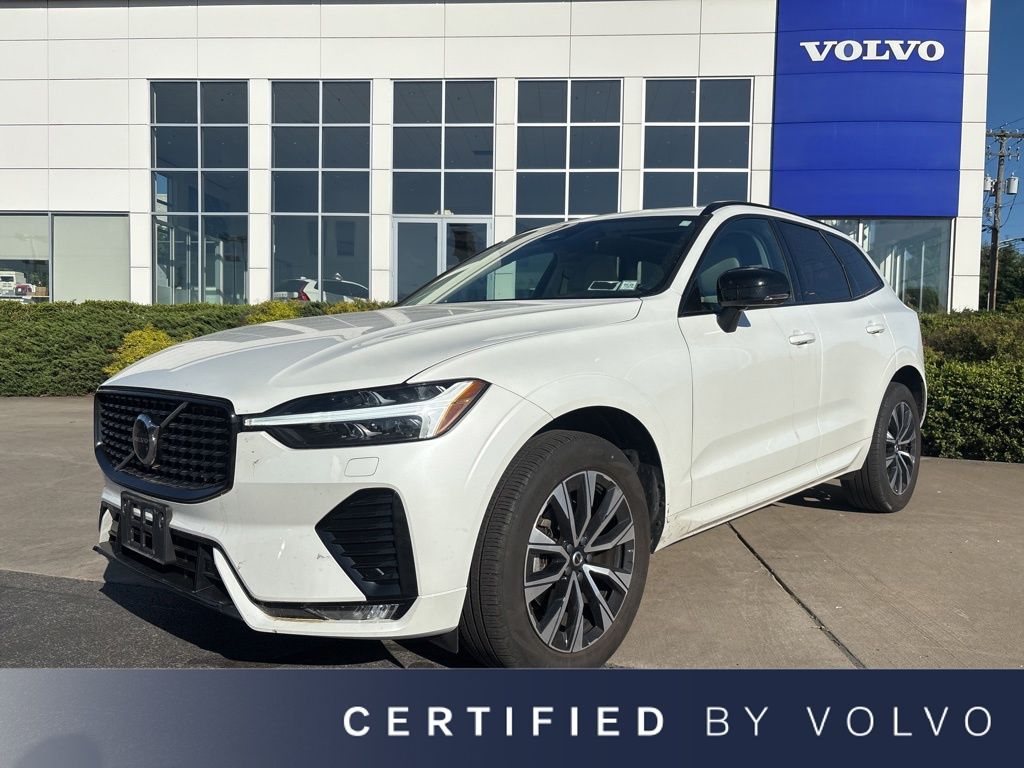 2024 Volvo XC60 B5 Core Dark Theme AWD's photo