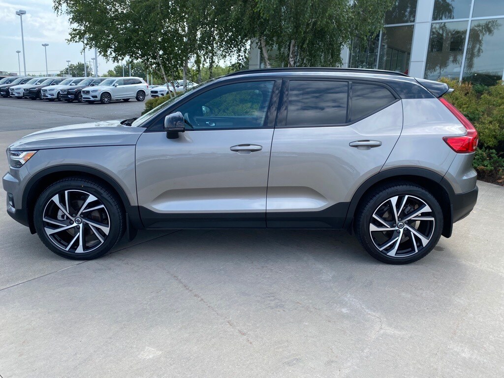 Certified 2022 Volvo XC40 R-Design with VIN YV4162UM1N2734165 for sale in Pittston, PA