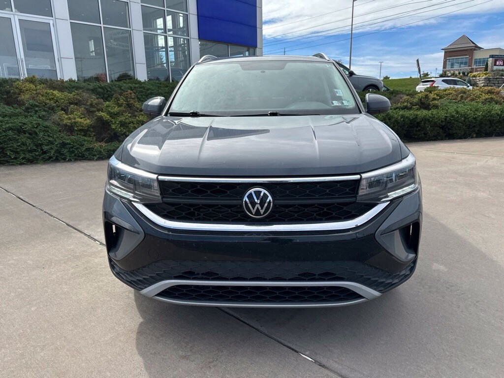 Used 2022 Volkswagen Taos 1.5T SE SUV