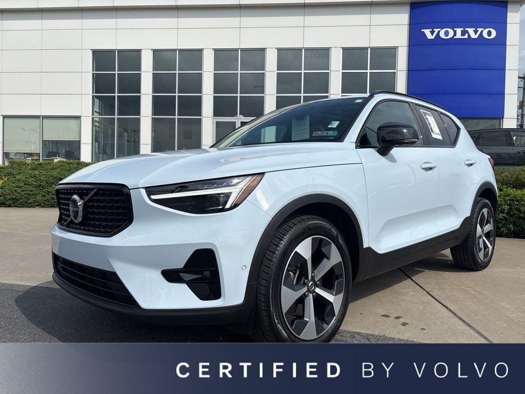 Certified 2026 Volvo XC40 B5 Plus SUV