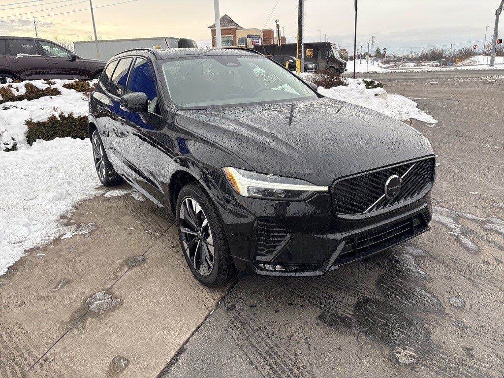 New 2026 Volvo XC60 B5 Plus SUV
