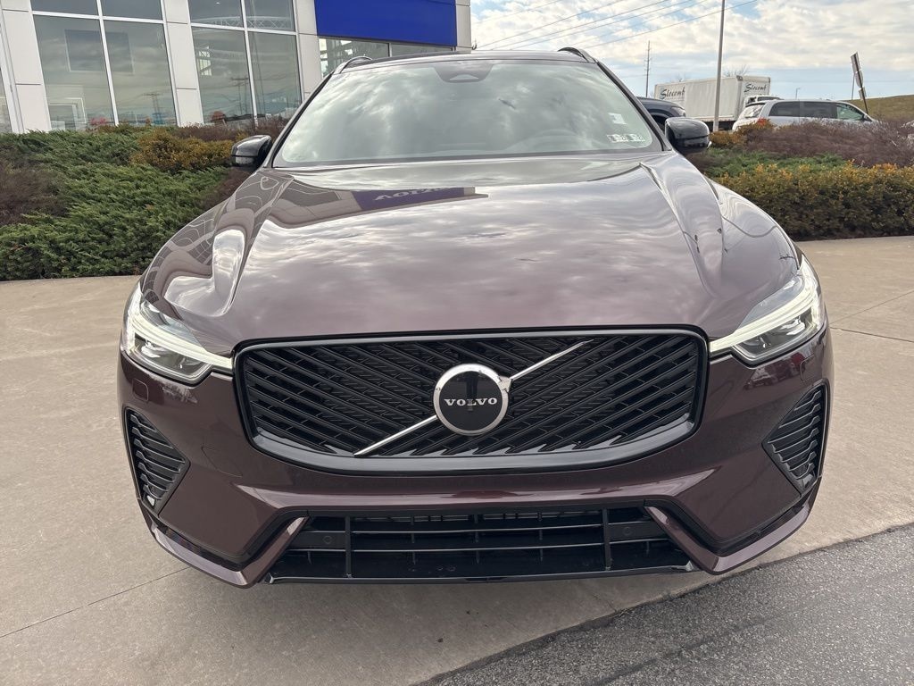 New 2026 Volvo XC60 B5 Core SUV