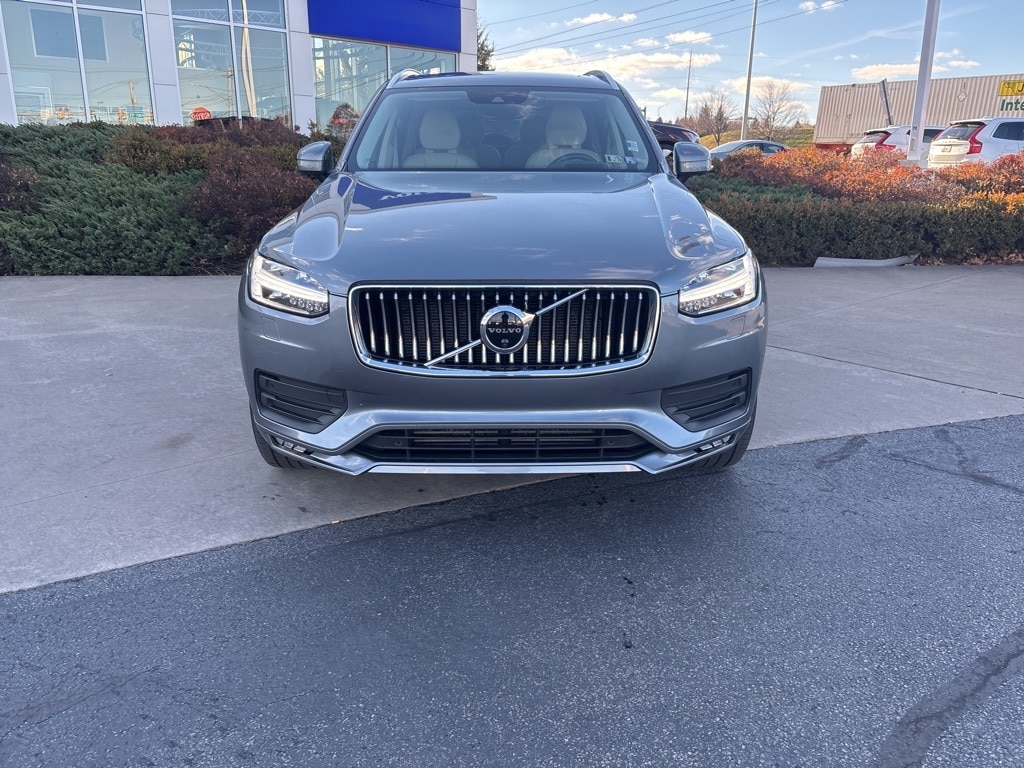 Used 2020 Volvo XC90 T6 Momentum SUV