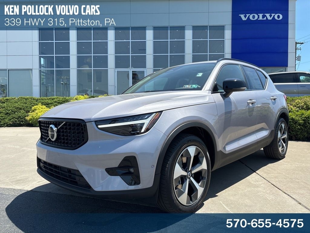 New 2026 Volvo XC40 B5 Plus SUV