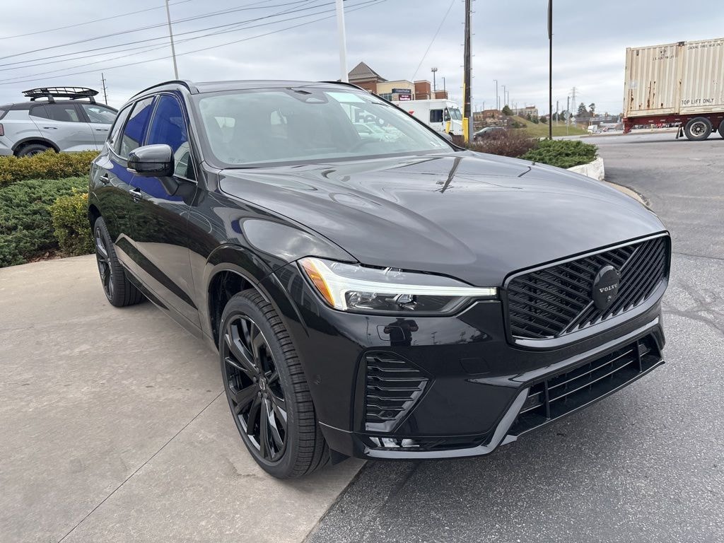 New 2026 Volvo XC60 B5 Ultra Black Edition SUV