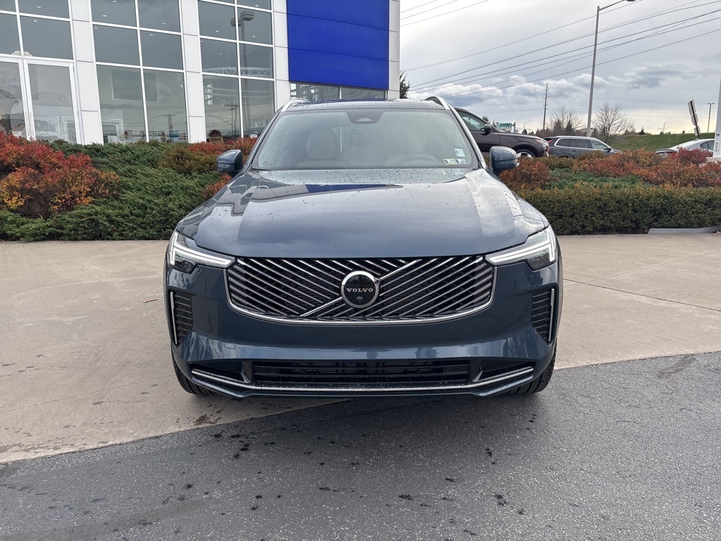 New 2026 Volvo XC90 B6 Plus 7-Seater SUV