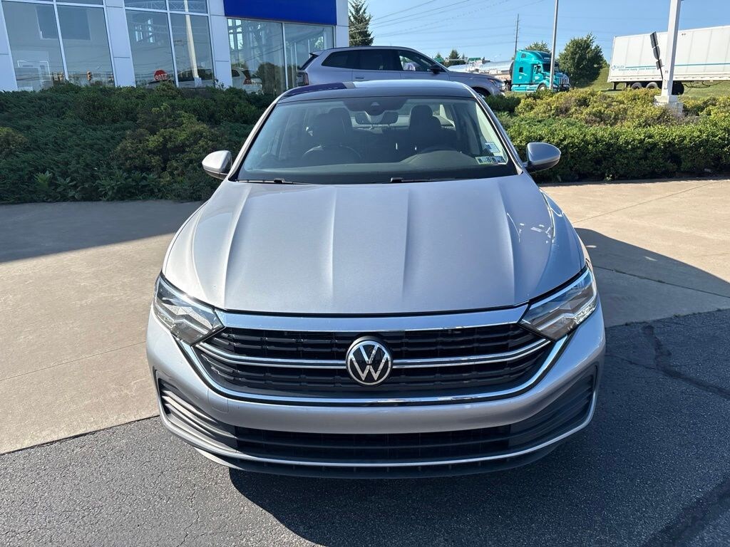 Used 2022 Volkswagen Jetta 1.5T SE Sedan