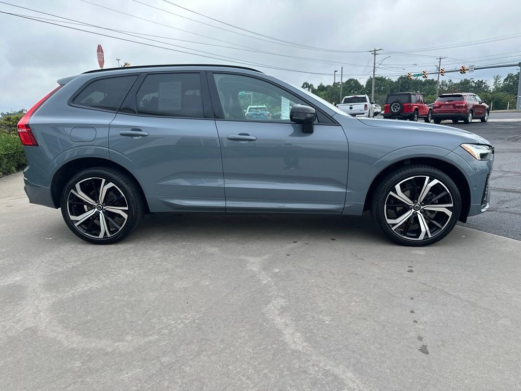 Used 2024 Volvo XC60 B5 Ultimate Dark Theme SUV