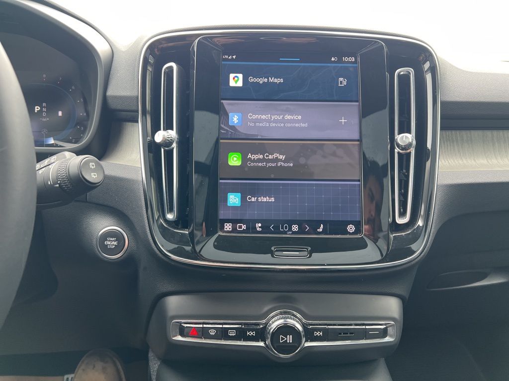 2023 Volvo XC40 Plus - Photo 20