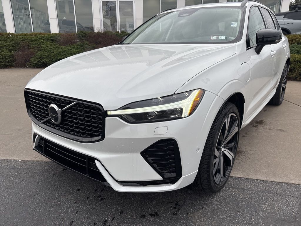 Certified 2024 Volvo XC60 Recharge Plug-In Hybrid Ultimate SUV