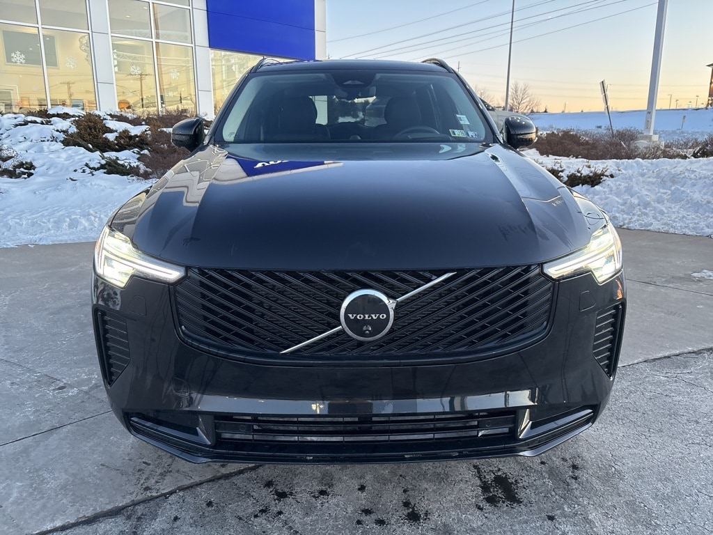 New 2026 Volvo XC90 B6 Ultra Dark Theme 6-Seater SUV