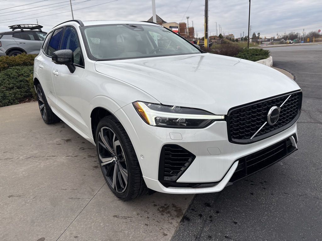 Certified 2024 Volvo XC60 Recharge Plug-In Hybrid Ultimate SUV
