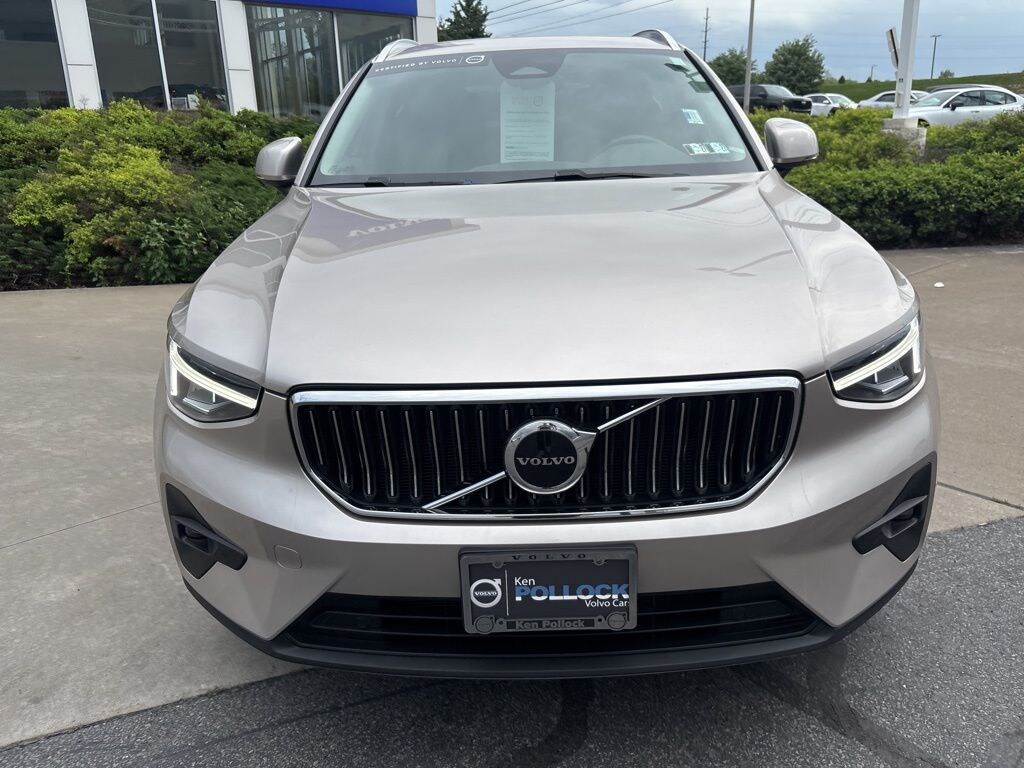 Certified 2023 Volvo XC40 B5 Plus Bright Theme SUV