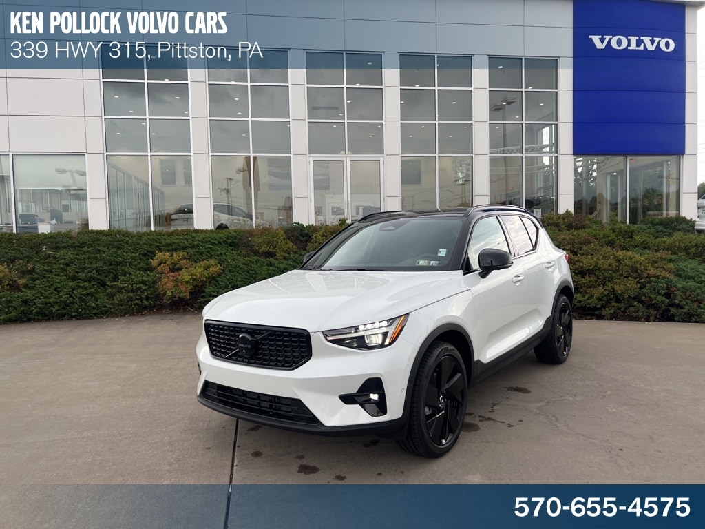 2026 Volvo XC40 Ultra Black Edition's photo