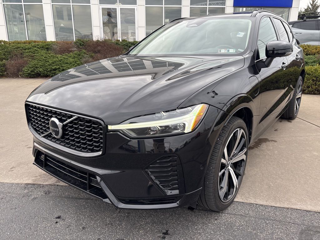 Certified 2024 Volvo XC60 Ultimate with VIN YV4H60DM4R1874113 for sale in Pittston, PA