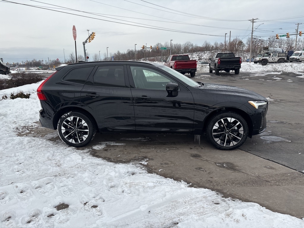 New 2026 Volvo XC60 B5 Plus SUV
