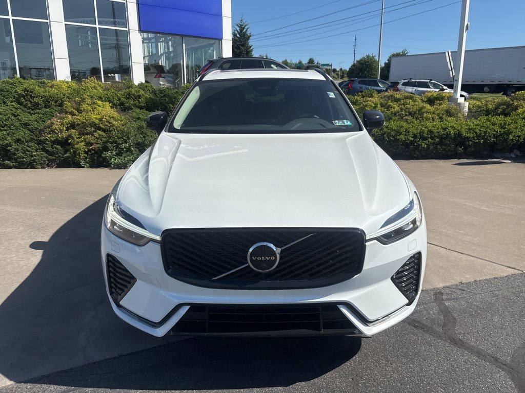 New 2026 Volvo XC60 B5 Plus SUV