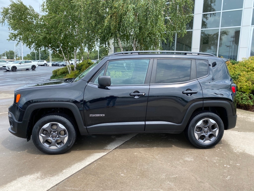 Used 2017 Jeep Renegade Sport with VIN ZACCJBABXHPG61062 for sale in Pittston, PA