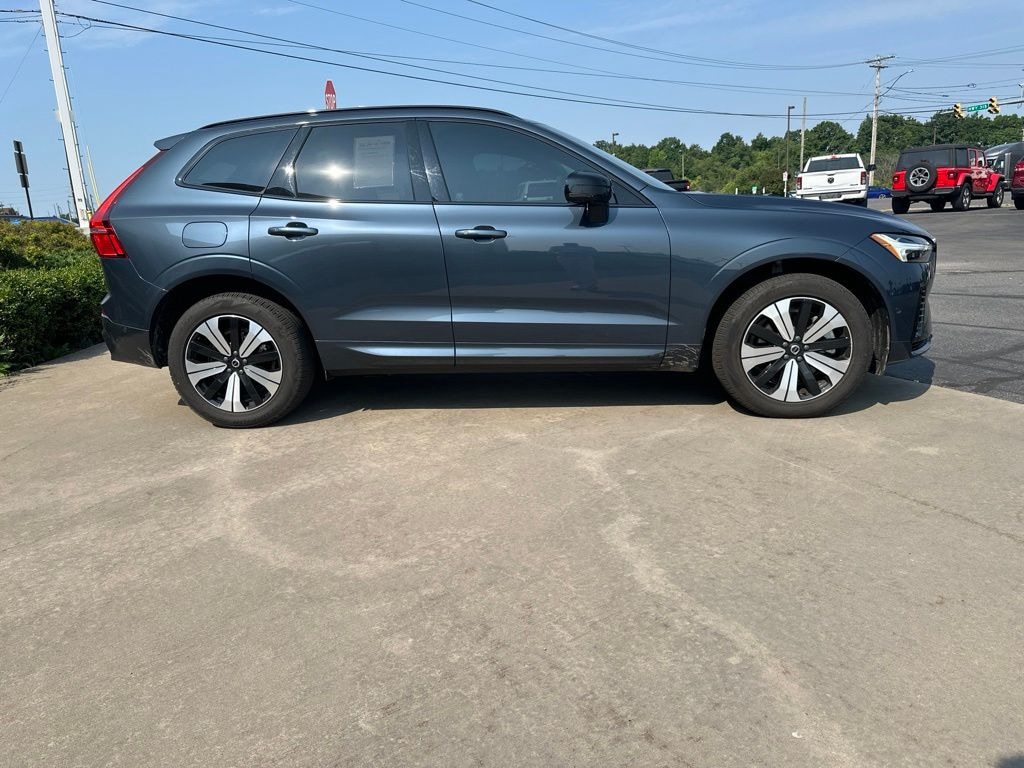 Certified 2025 Volvo XC60 Plug-In Hybrid T8 Plus SUV