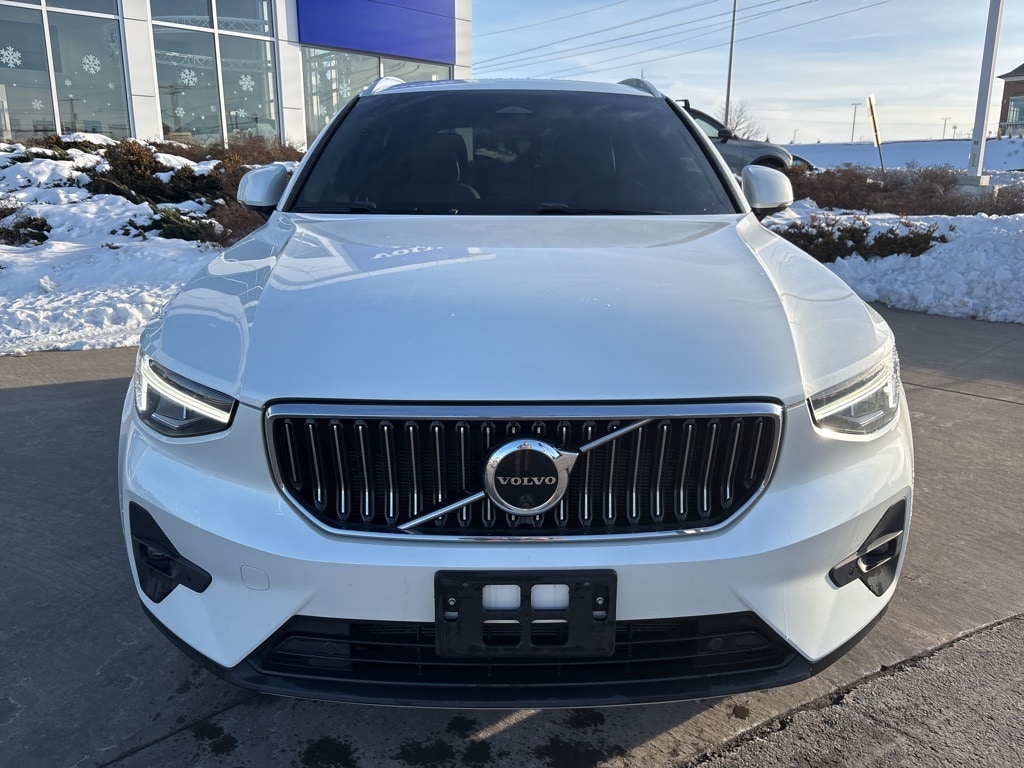 Certified 2023 Volvo XC40 B5 Plus Bright Theme SUV