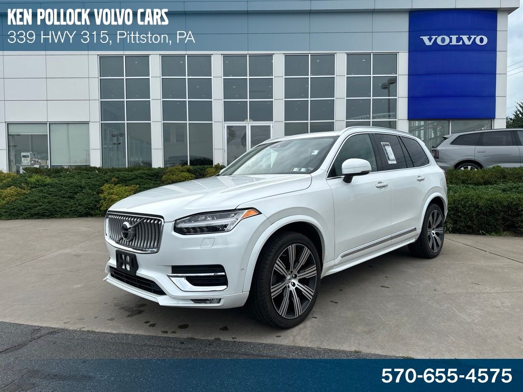 2022 Volvo XC90 SUV 