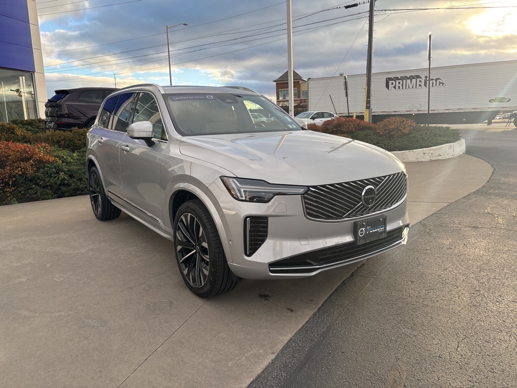 Certified 2025 Volvo XC90 B6 Plus 7-Seater SUV