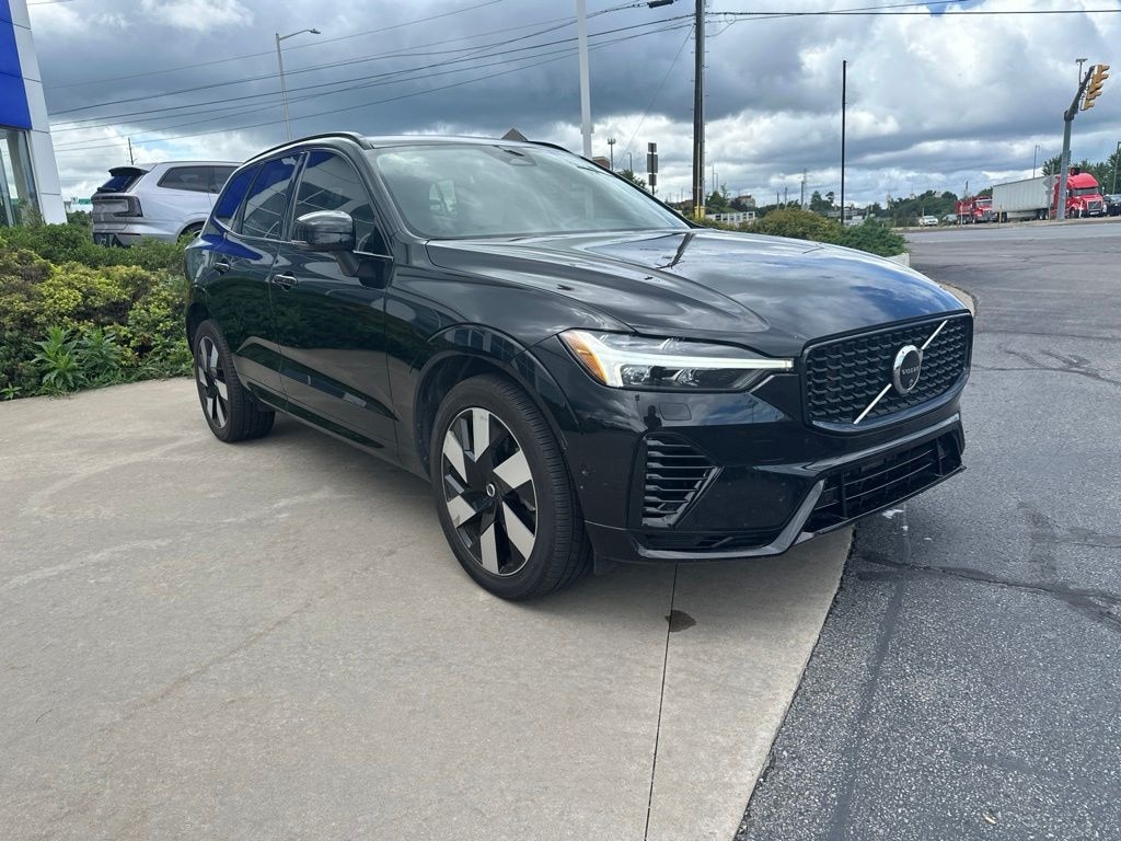 Used 2025 Volvo XC60 Plug-In Hybrid T8 Plus SUV