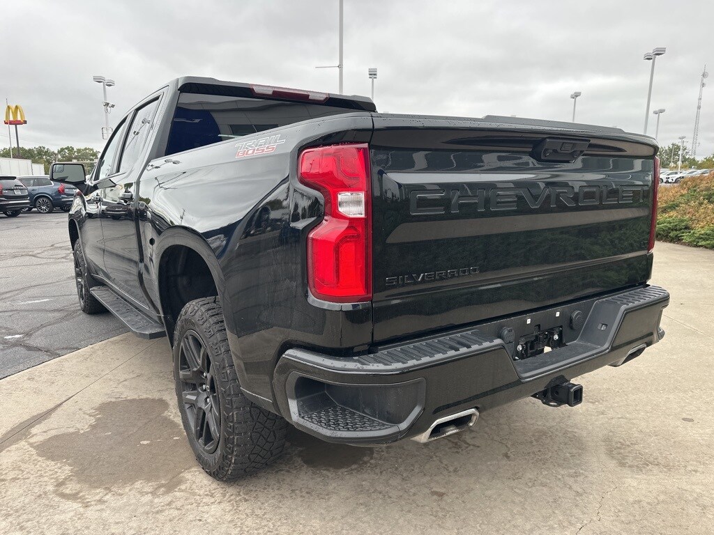 2023 Chevrolet Silverado 1500 LT Trail Boss photo 2