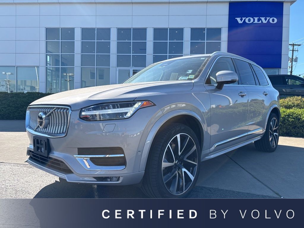 2024 Volvo XC90 B5 Plus Bright theme 4WD's photo