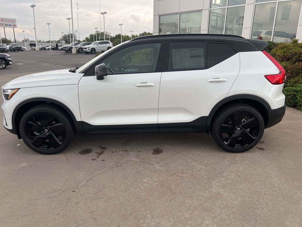 New 2026 Volvo XC40 B5 Ultra Black Edition SUV