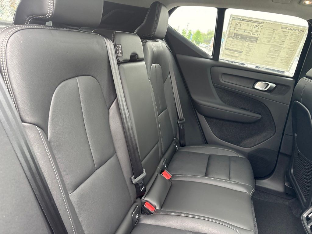 2026 Volvo XC40 Ultra - Photo 46