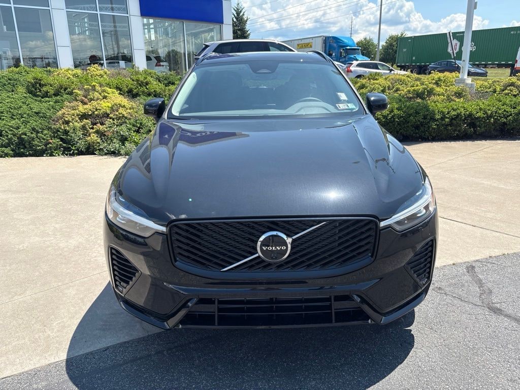 New 2026 Volvo XC60 plug-in hybrid T8 Plus SUV
