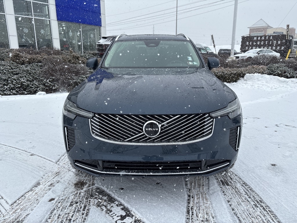 New 2026 Volvo XC90 B6 Core SUV
