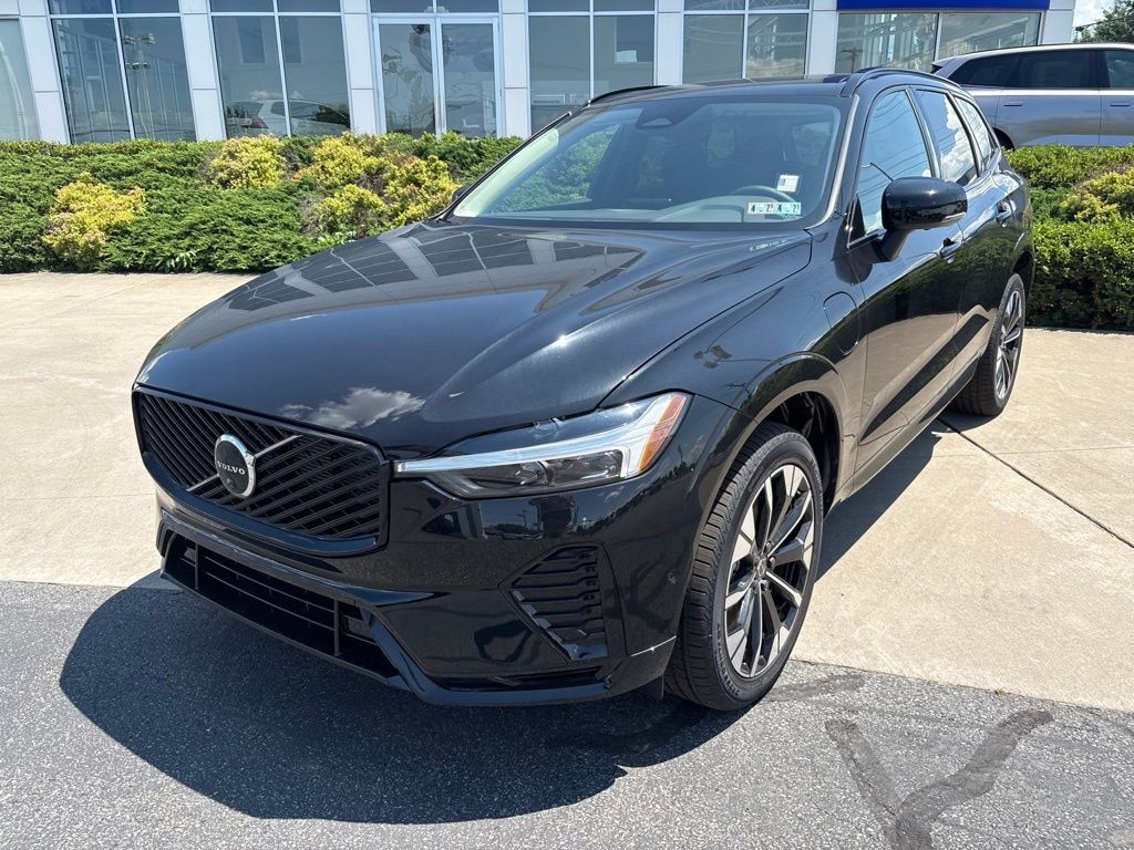 New 2026 Volvo XC60 plug-in hybrid T8 Plus SUV