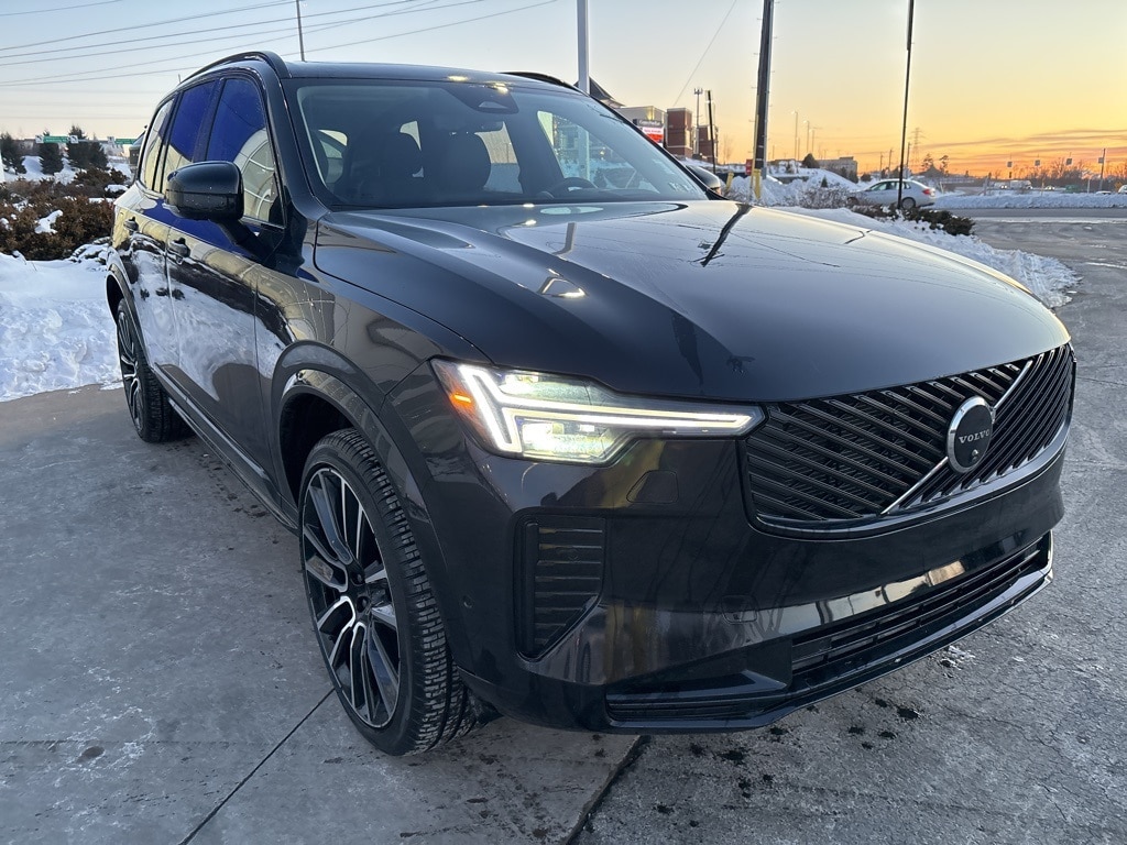 New 2026 Volvo XC90 B6 Ultra Dark Theme 6-Seater SUV